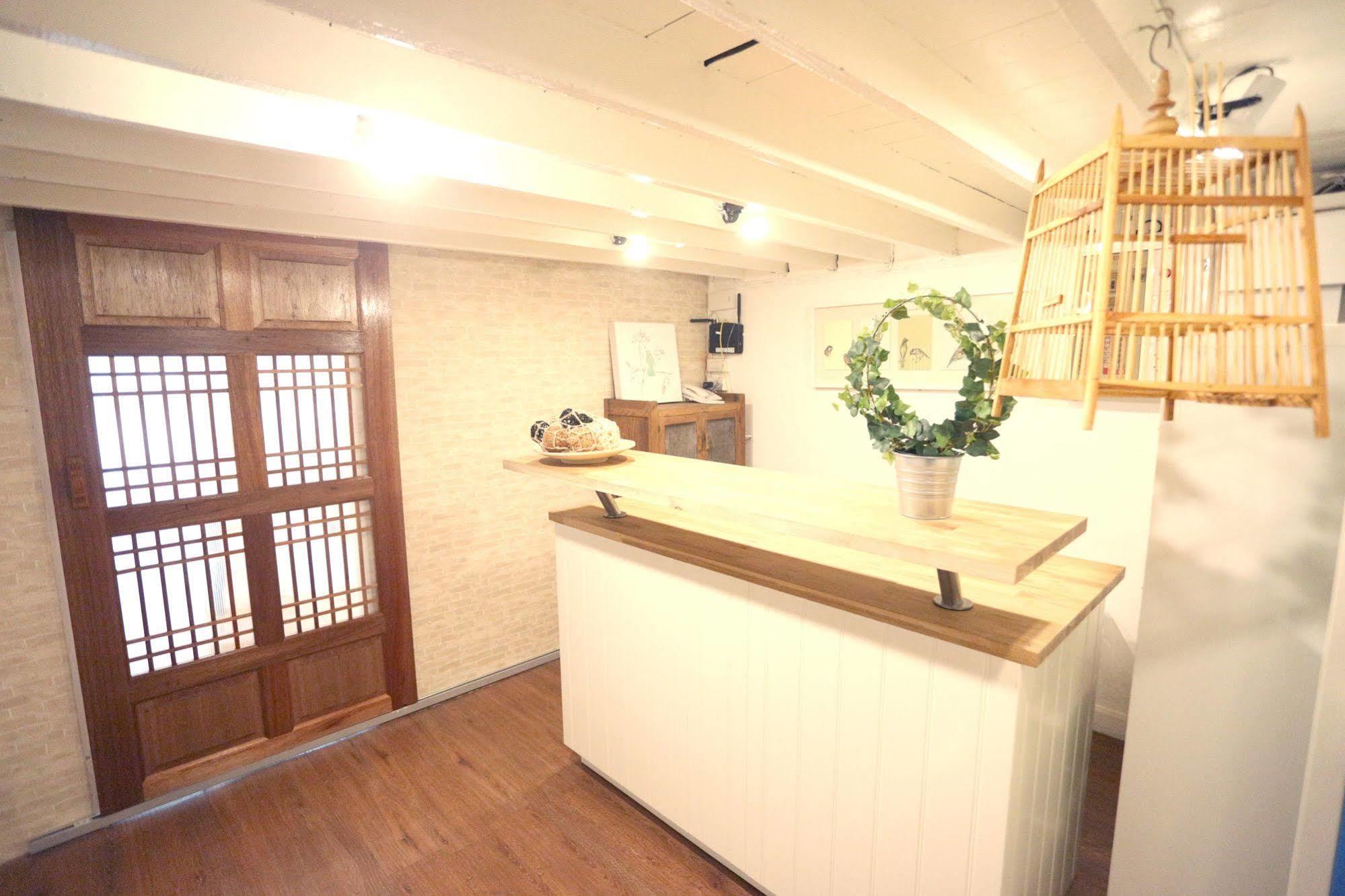 בנגקוק Blue Jasmine Hostel מראה חיצוני תמונה